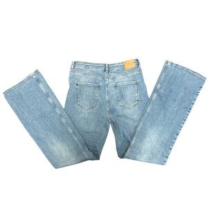 Zara Light Blue Flare Jeans Women’s Size: 8 worn once
